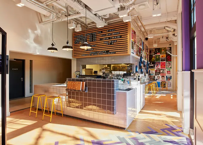 Generator AmsterdamHostal